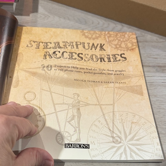 Vintage 1st Edition Craft book Steampunk Accessories Book Barrons - Picture 4 of 14